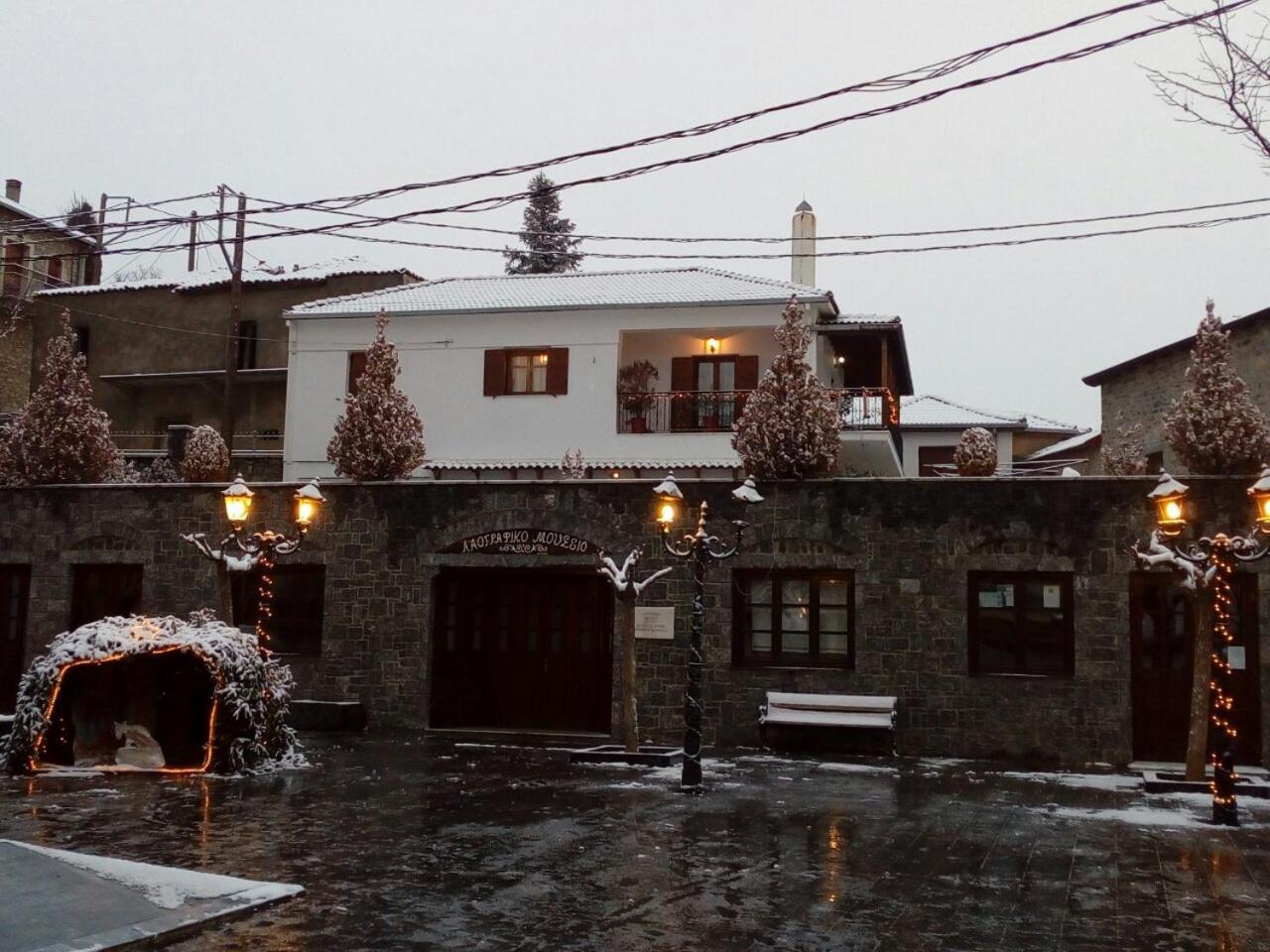Hotel Zephyros Vitina Exterior foto